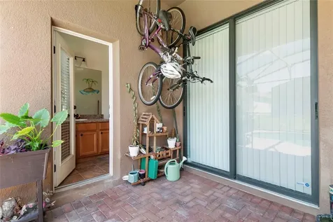 523 Lake Davenport Circle Davenport FL 33837