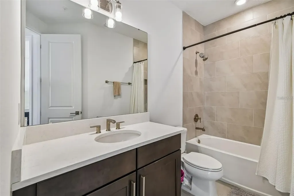 2332 Brix Streets Orlando FL 32804