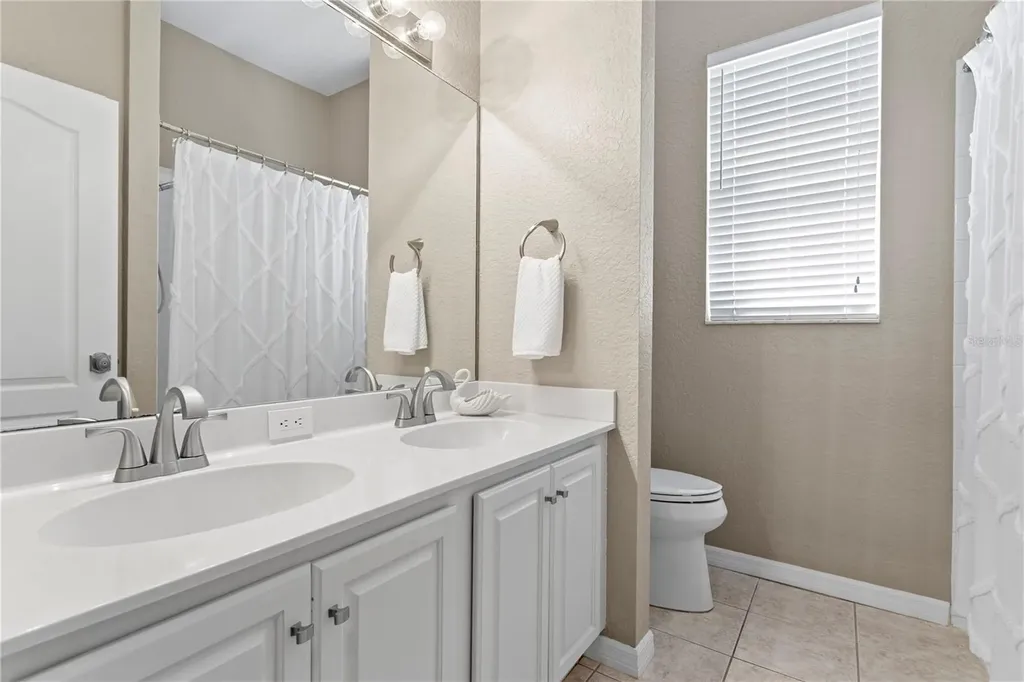 10237 Garden Alcove Drive Tampa FL 33647