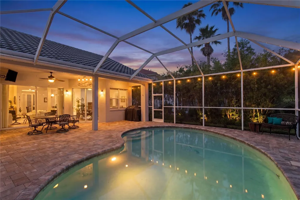 10237 Garden Alcove Drive Tampa FL 33647