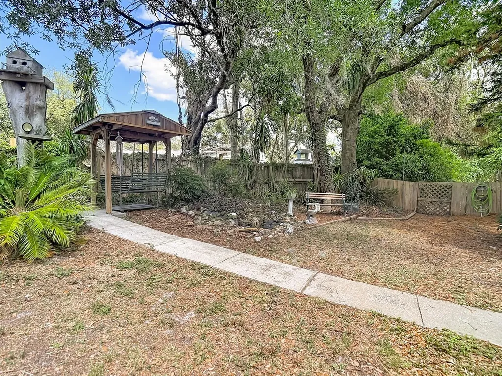 2201 Ladywood Court Brandon FL 33511
