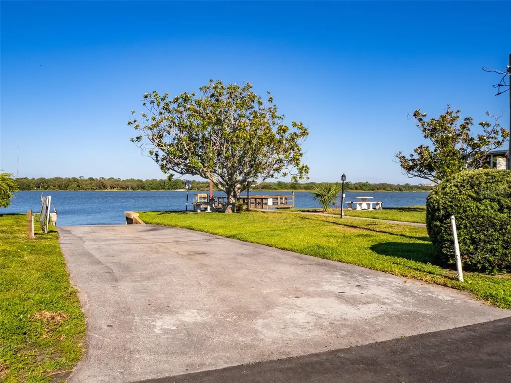 401 Denice Drive Seminole FL 33772