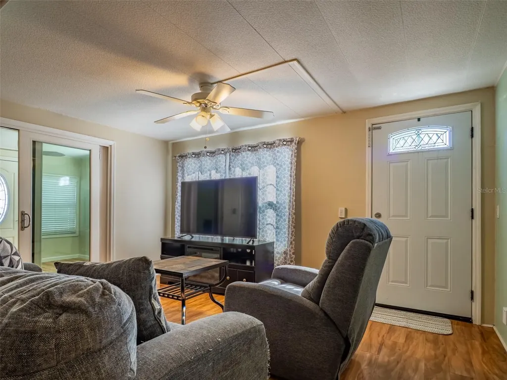 401 Denice Drive Seminole FL 33772