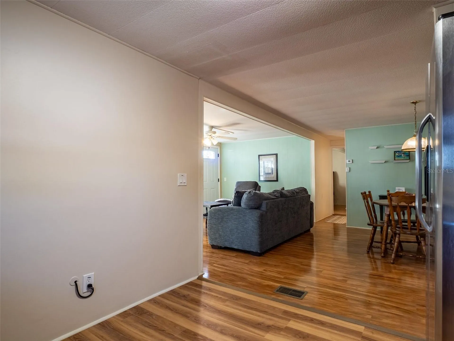 401 Denice Drive Seminole FL 33772