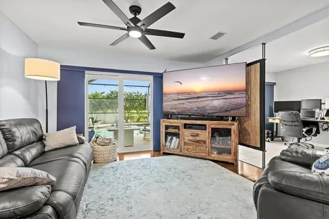 353 Beacon Harbour Loop Bradenton FL 34212