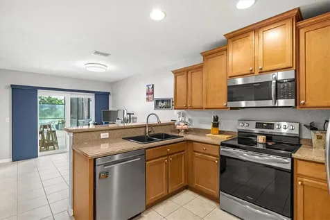 353 Beacon Harbour Loop Bradenton FL 34212