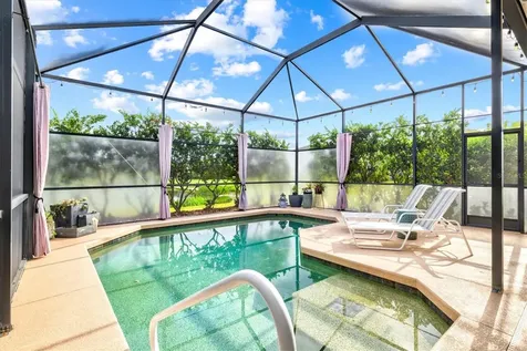 353 Beacon Harbour Loop Bradenton FL 34212