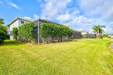 353 Beacon Harbour Loop Bradenton FL 34212
