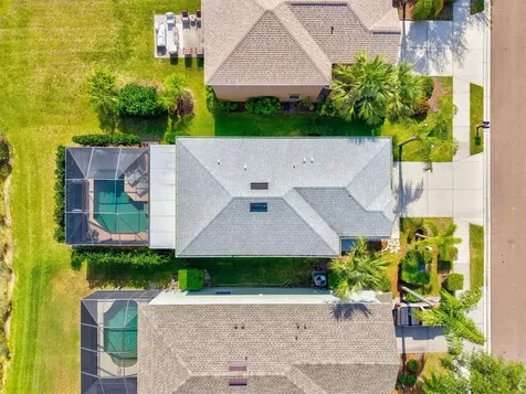 353 Beacon Harbour Loop Bradenton FL 34212