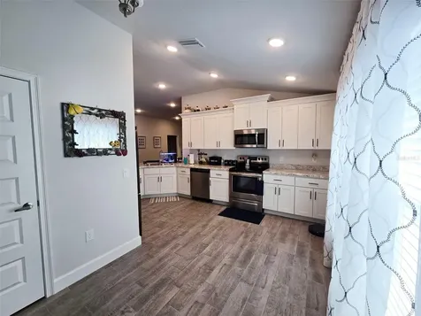 38136 Countryside Place Dade City FL 33525
