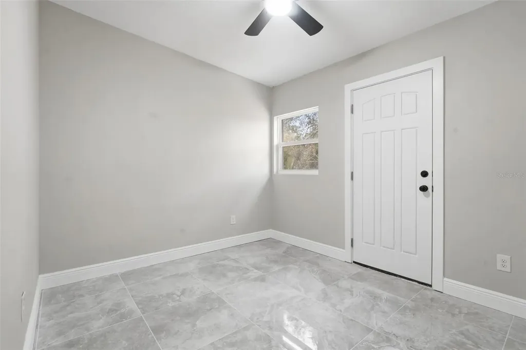 2139 W Gore Street Orlando FL 32805