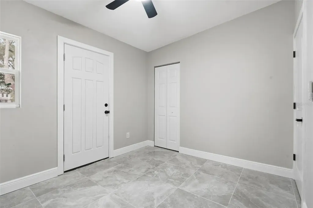 2139 W Gore Street Orlando FL 32805