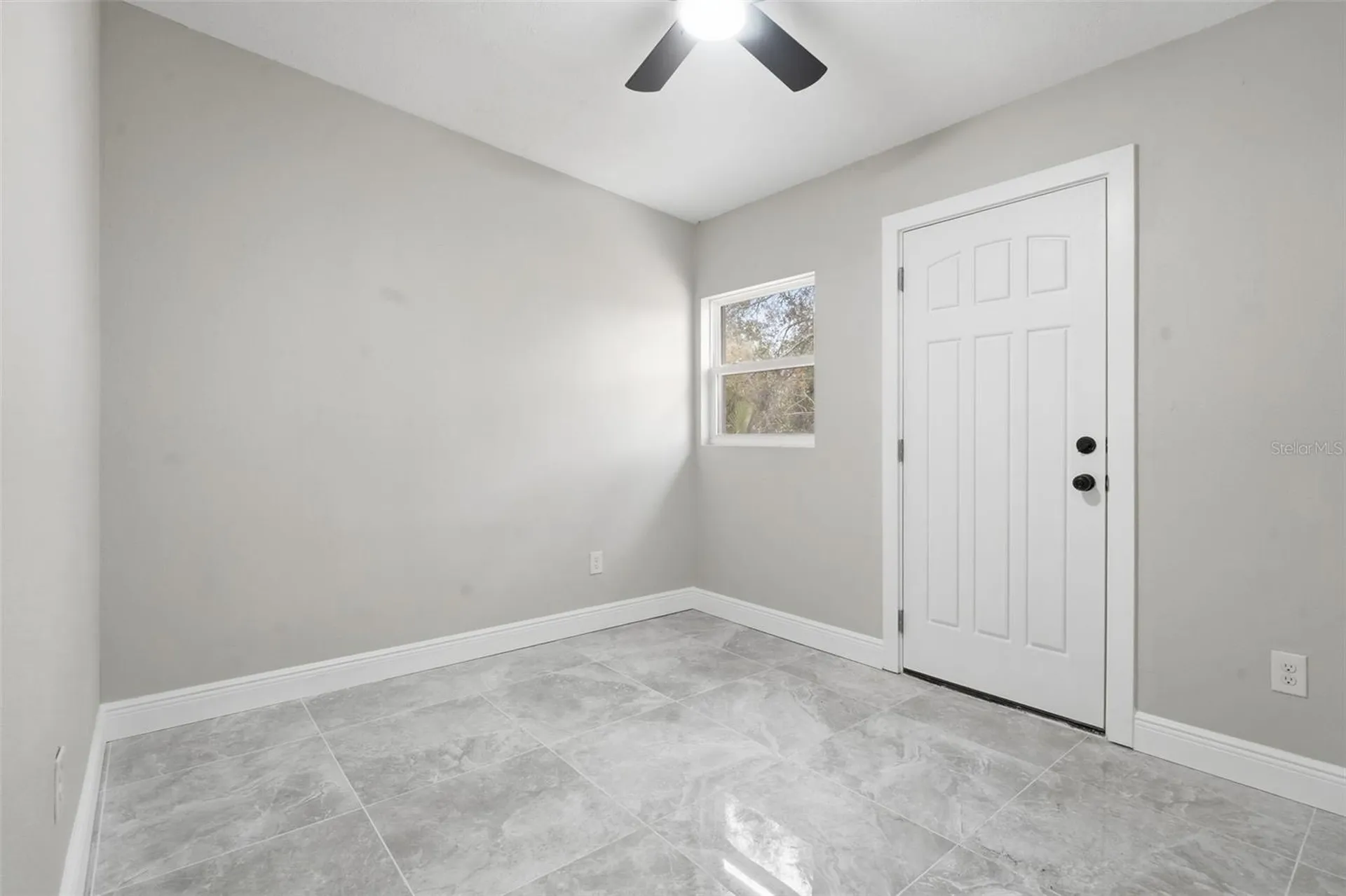 2139 W Gore Street Orlando FL 32805