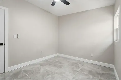 2139 W Gore Street Orlando FL 32805