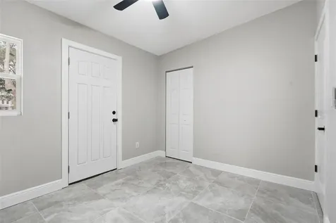 2139 W Gore Street Orlando FL 32805