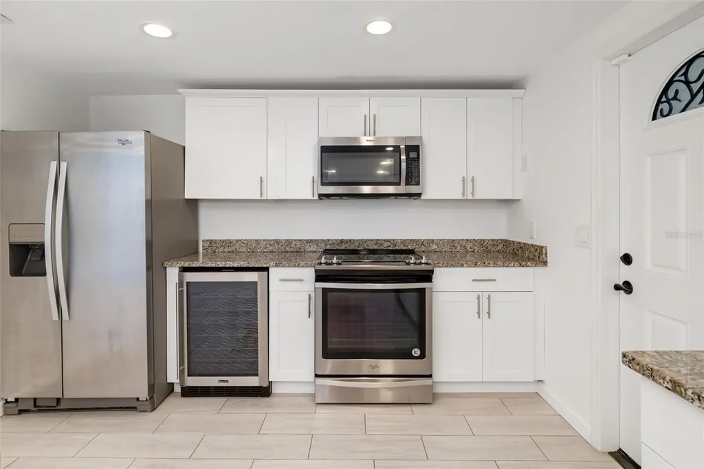 3616 Stardust Place Sarasota FL 34232