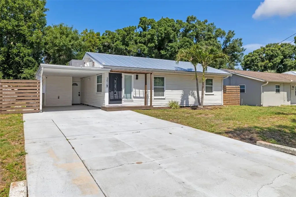 3616 Stardust Place Sarasota FL 34232
