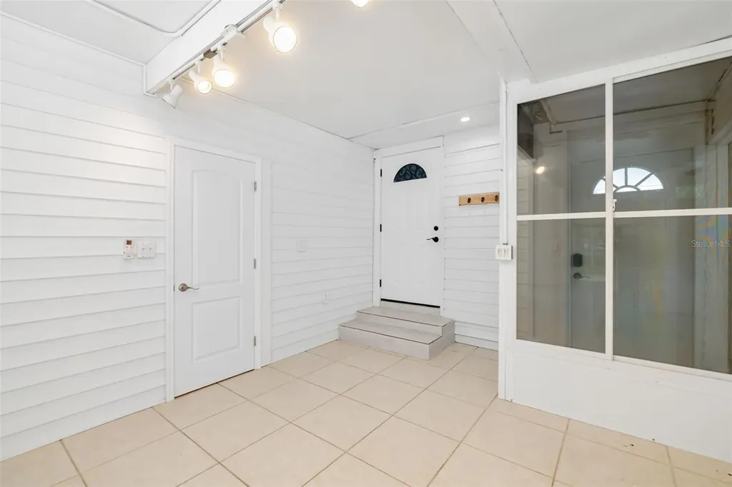 3616 Stardust Place Sarasota FL 34232