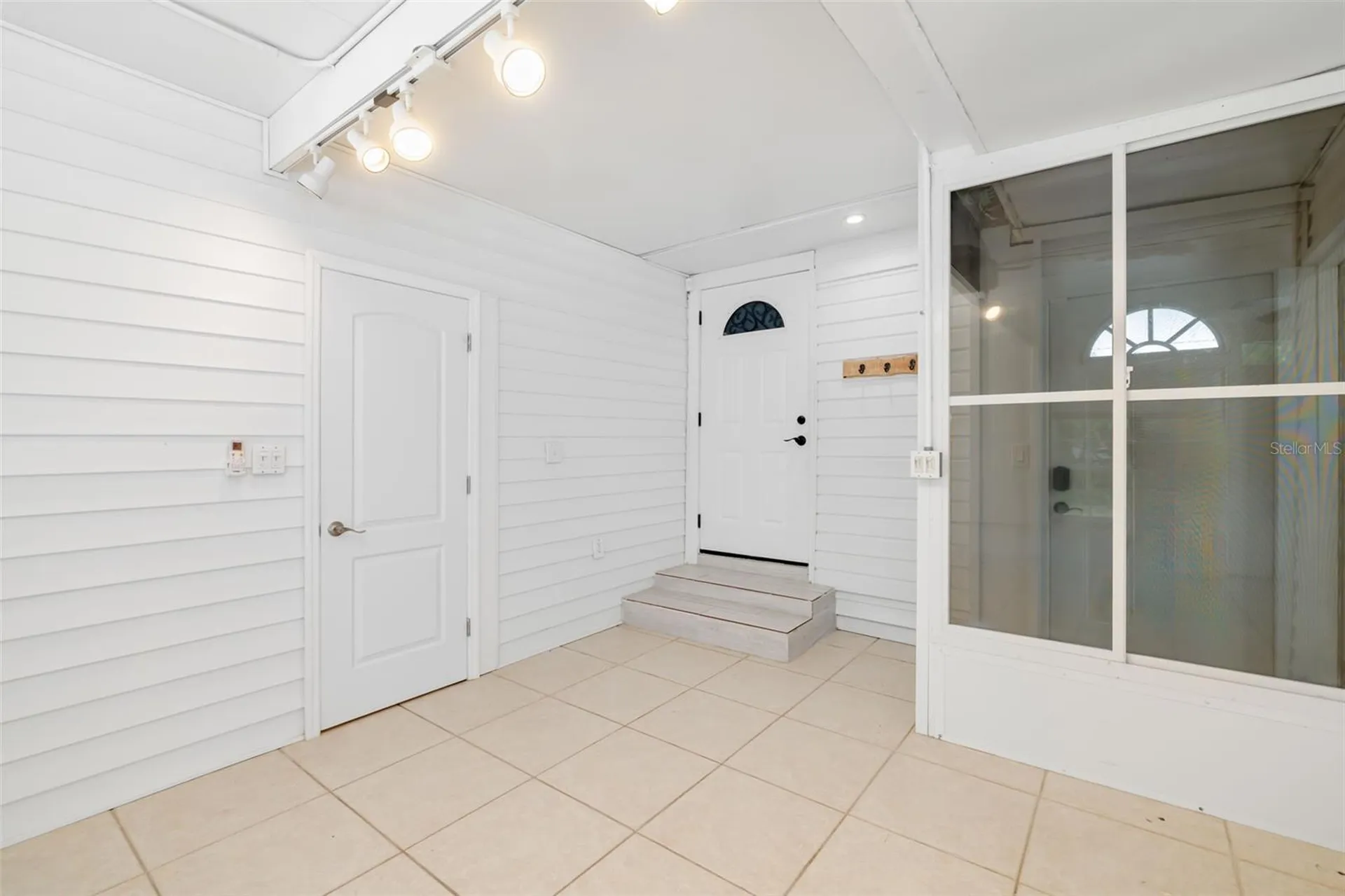 3616 Stardust Place Sarasota FL 34232