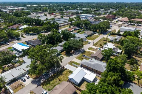 3616 Stardust Place Sarasota FL 34232