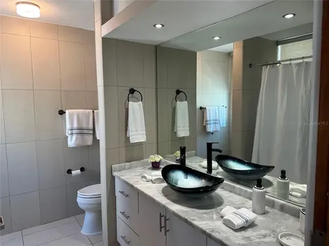 5575 Isla Verde Avenue Carolina PR 00979