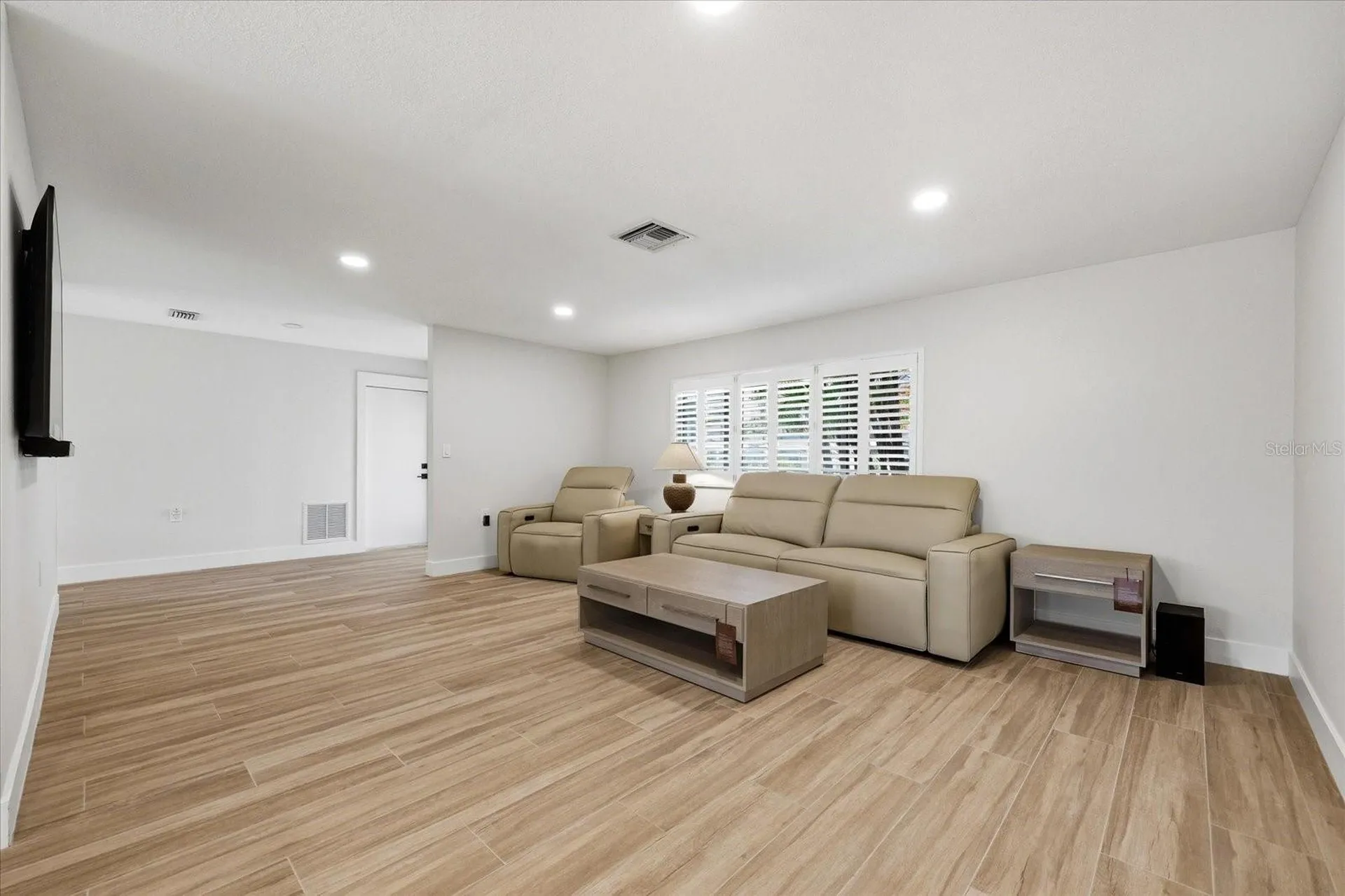 8008 13th Avenue S St Petersburg FL 33707