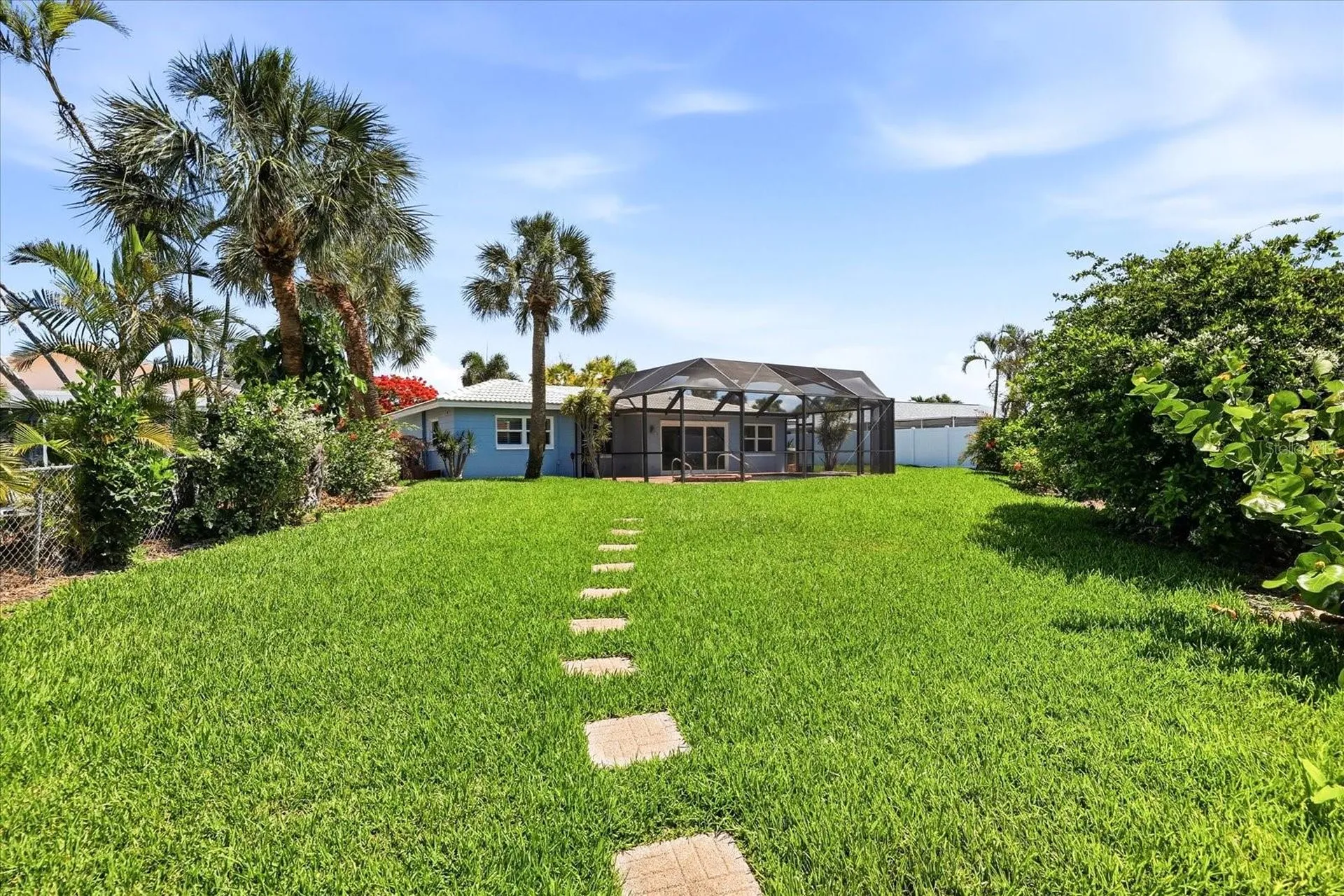 8008 13th Avenue S St Petersburg FL 33707