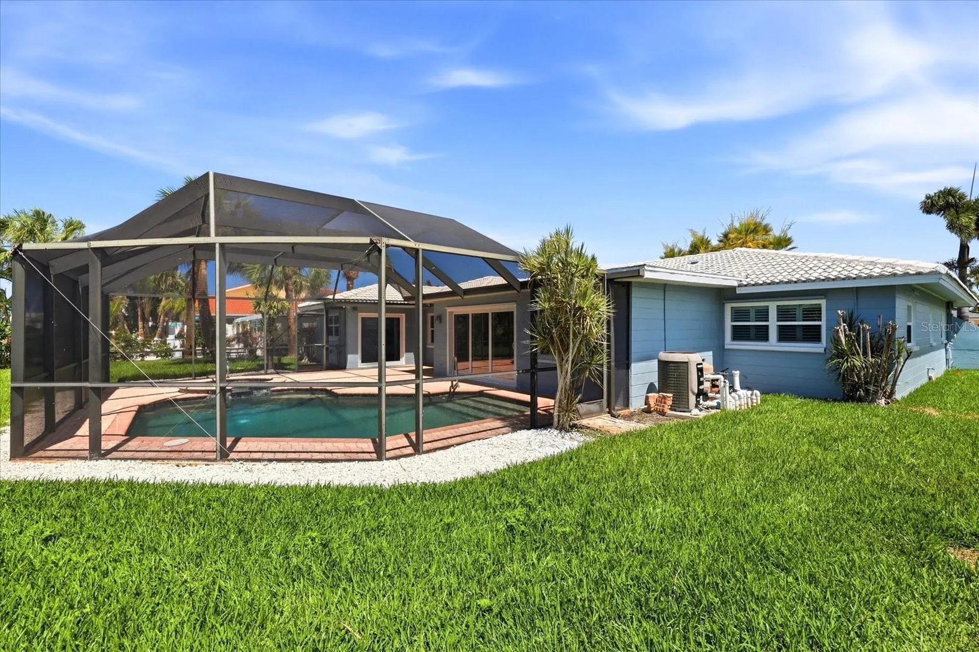 8008 13th Avenue S St Petersburg FL 33707