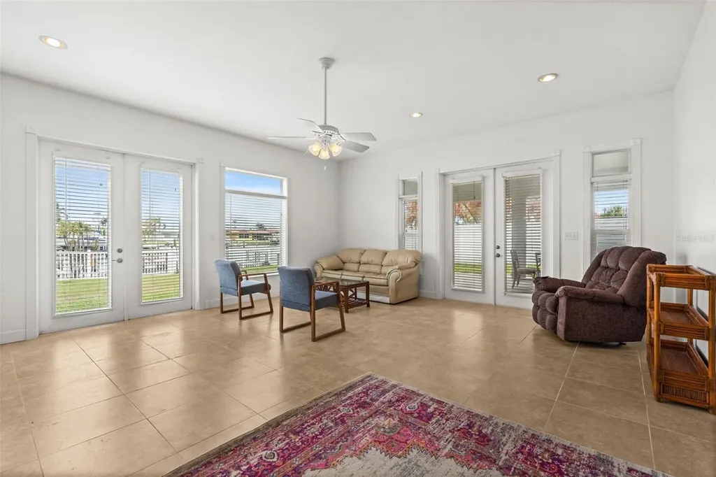 710 116th Avenue Treasure Island FL 33706