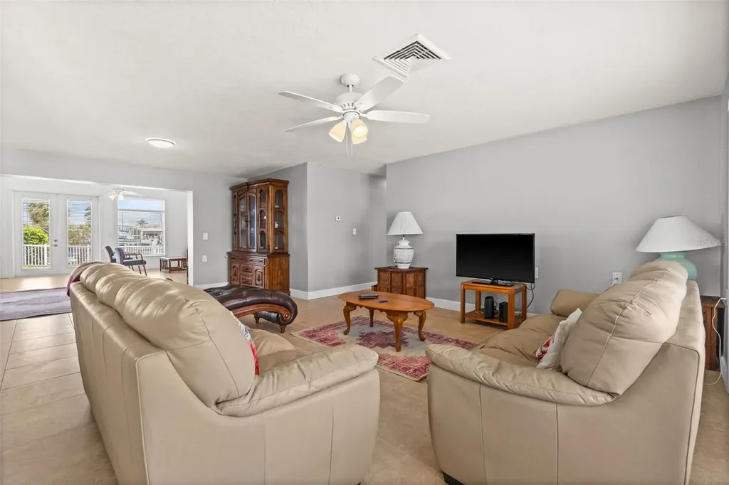 710 116th Avenue Treasure Island FL 33706