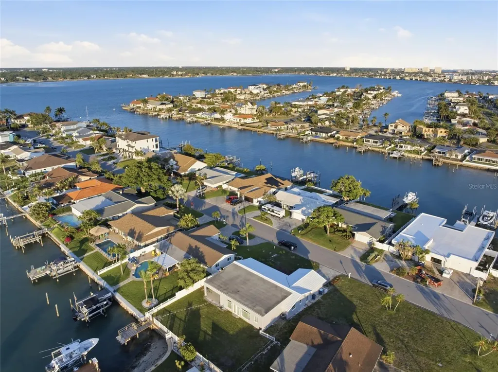 710 116th Avenue Treasure Island FL 33706