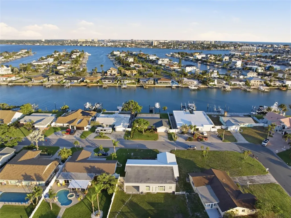 710 116th Avenue Treasure Island FL 33706