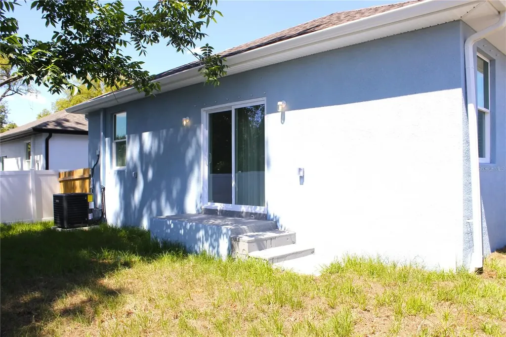 9302 N 18th Street Tampa FL 33604