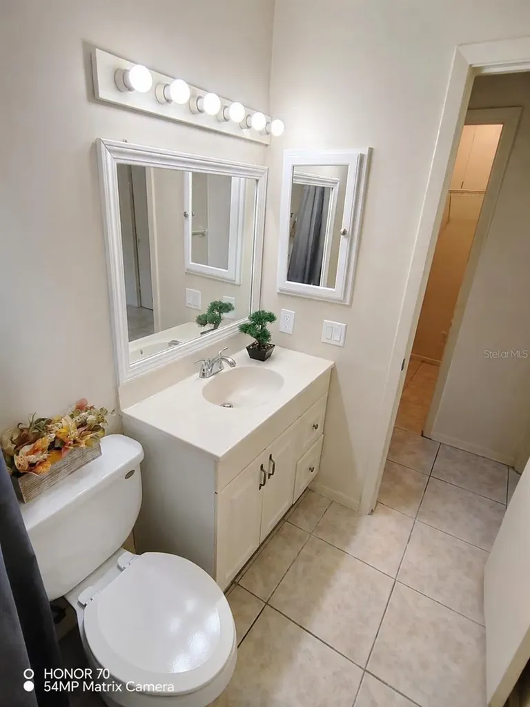 1044 82nd Terrace N St Petersburg FL 33702