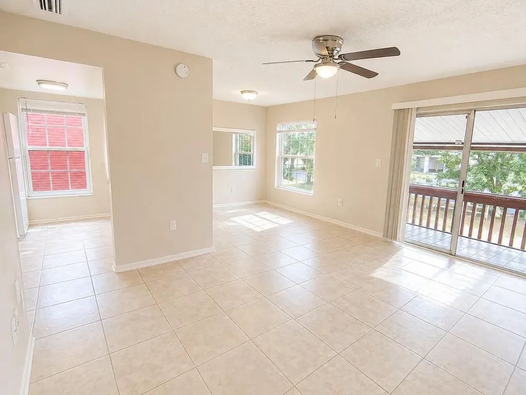 1044 82nd Terrace N St Petersburg FL 33702