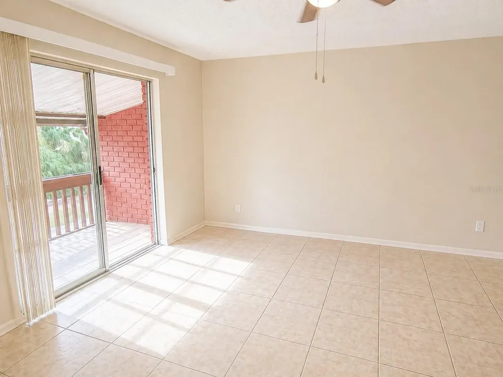 1044 82nd Terrace N St Petersburg FL 33702