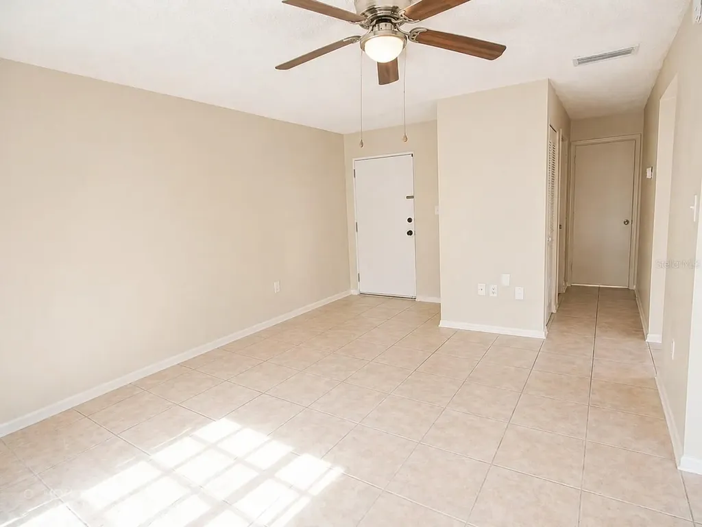1044 82nd Terrace N St Petersburg FL 33702