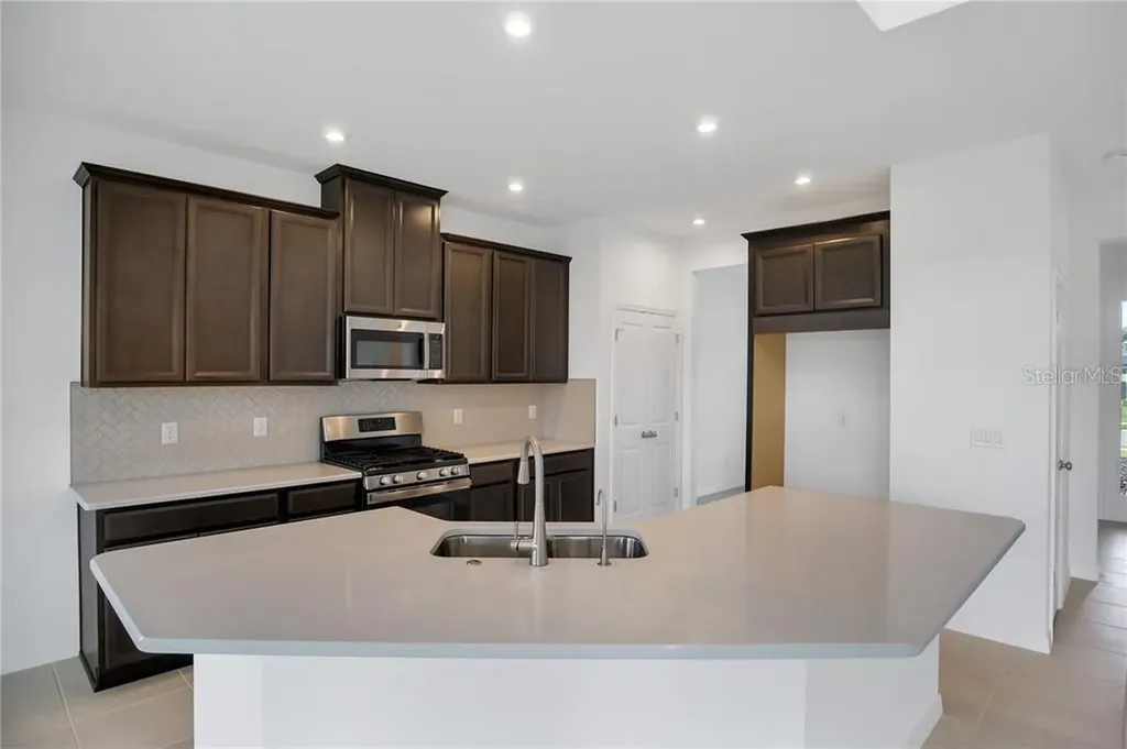 5719 Maidenstone Way Palmetto FL 34221