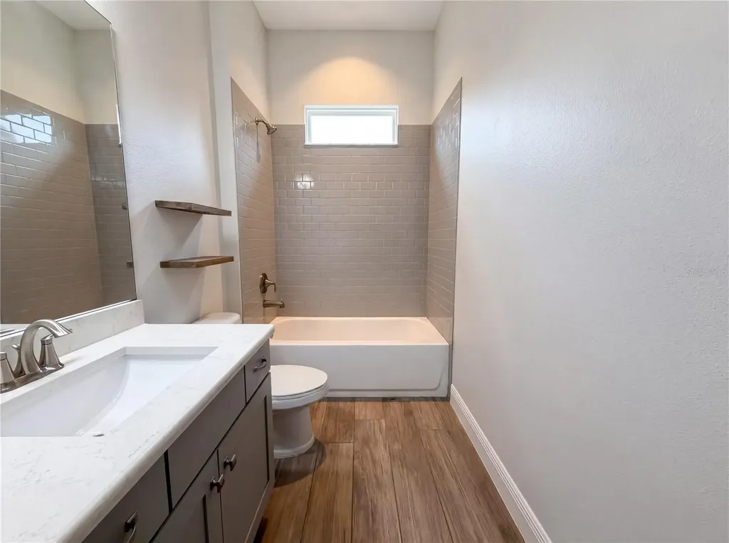 401 River Bed Court Wimauma FL 33598