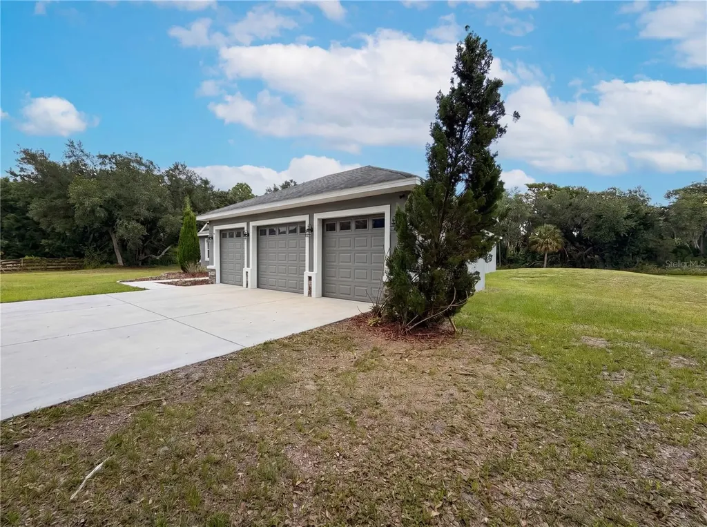 401 River Bed Court Wimauma FL 33598
