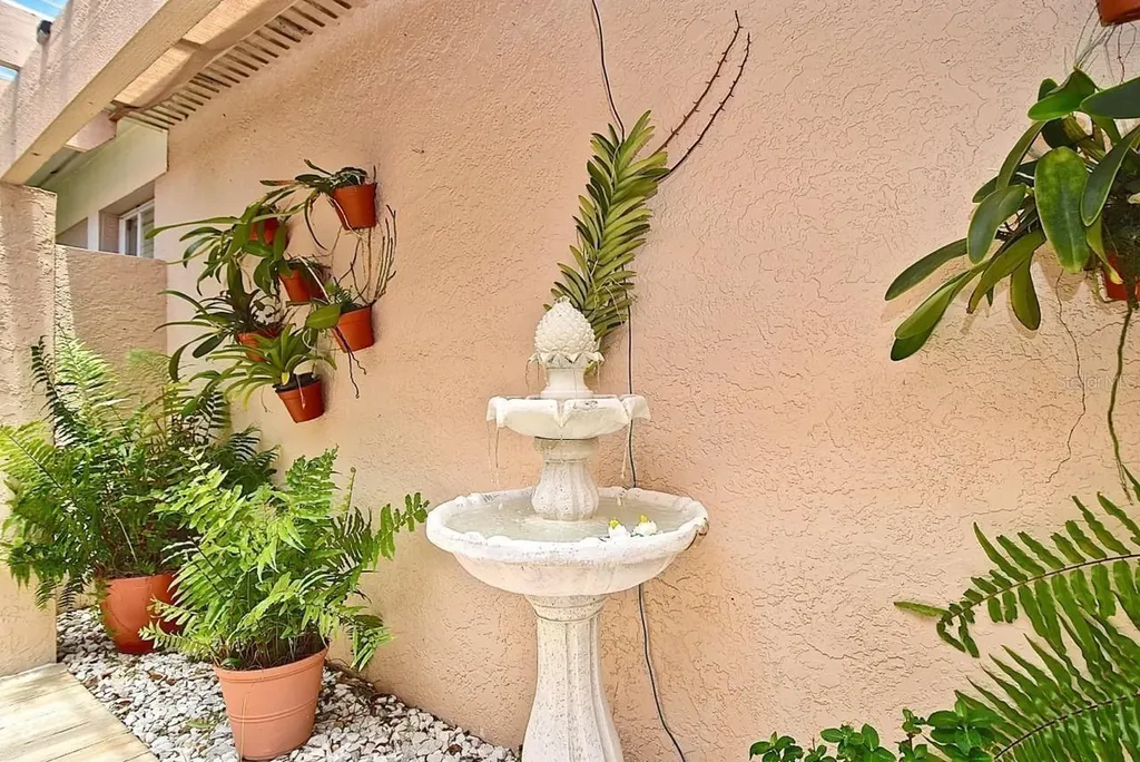 3890 Lyndhurst Court Sarasota FL 34235