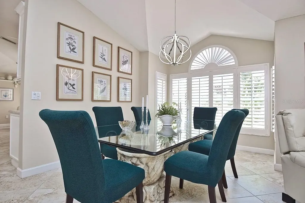 3890 Lyndhurst Court Sarasota FL 34235