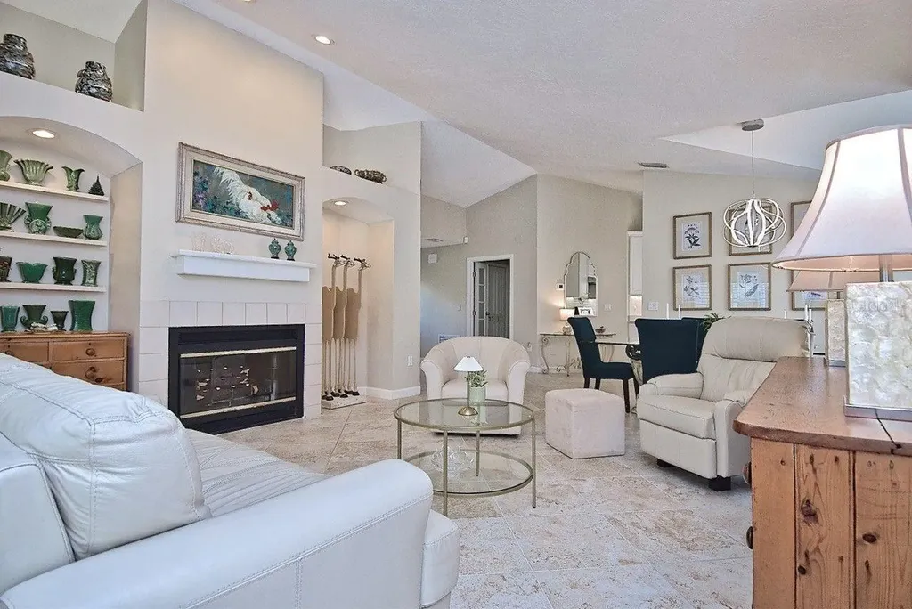 3890 Lyndhurst Court Sarasota FL 34235