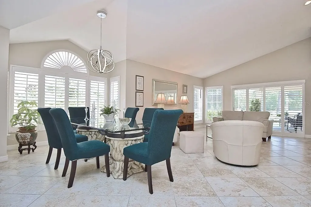3890 Lyndhurst Court Sarasota FL 34235