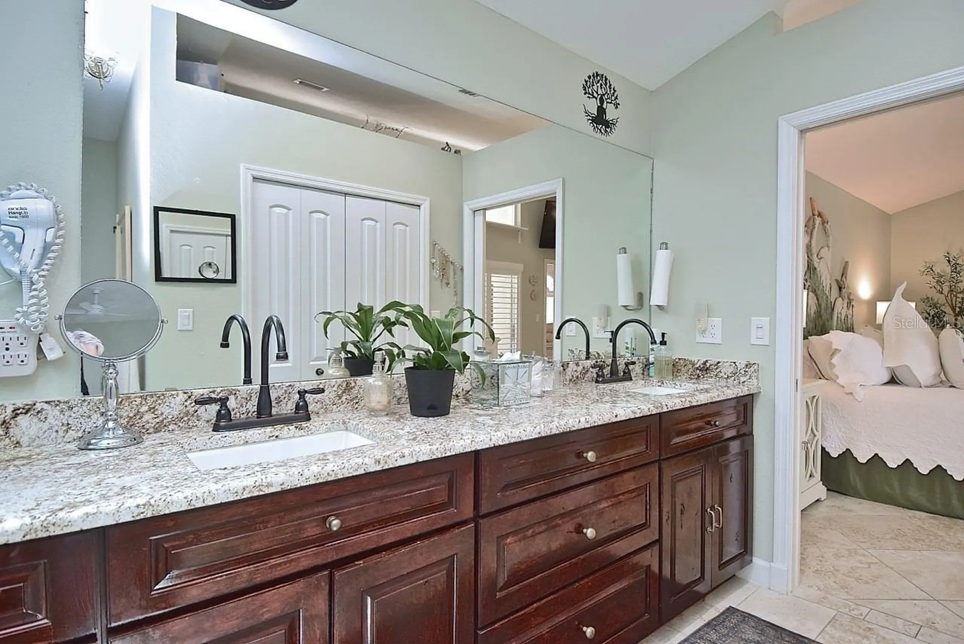 3890 Lyndhurst Court Sarasota FL 34235