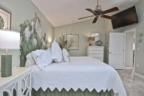 3890 Lyndhurst Court Sarasota FL 34235
