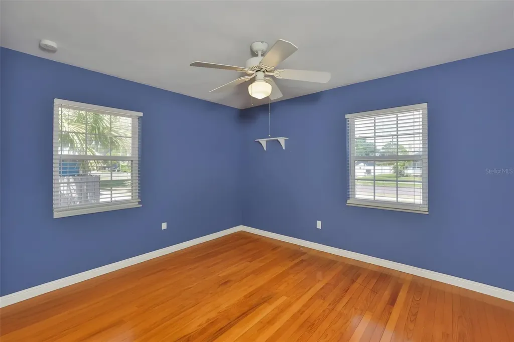 7508 4th Avenue N St Petersburg FL 33710
