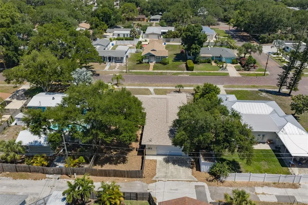 7508 4th Avenue N St Petersburg FL 33710