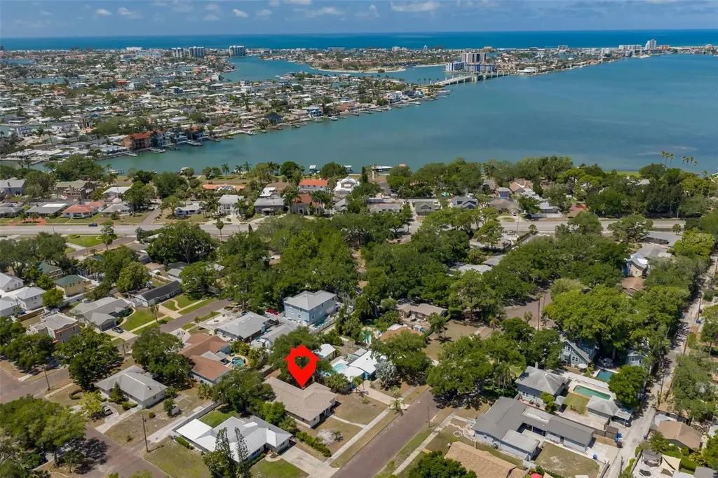 7508 4th Avenue N St Petersburg FL 33710