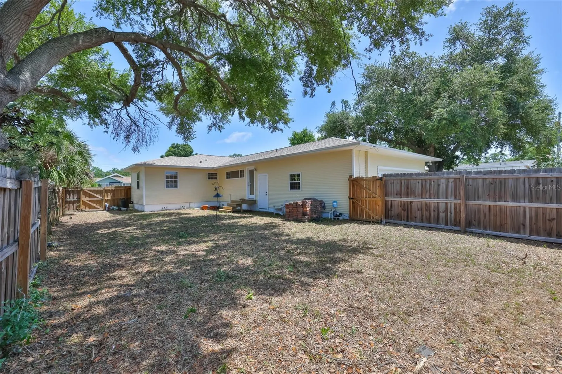 7508 4th Avenue N St Petersburg FL 33710